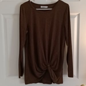 Long sleeve women's top, size medium